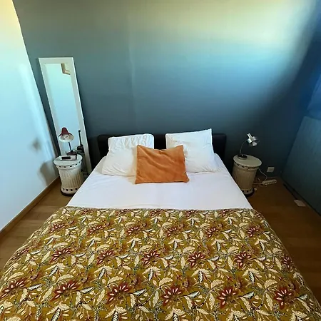 Lägenhet Le Petit Duplex Du Quartier-haut *