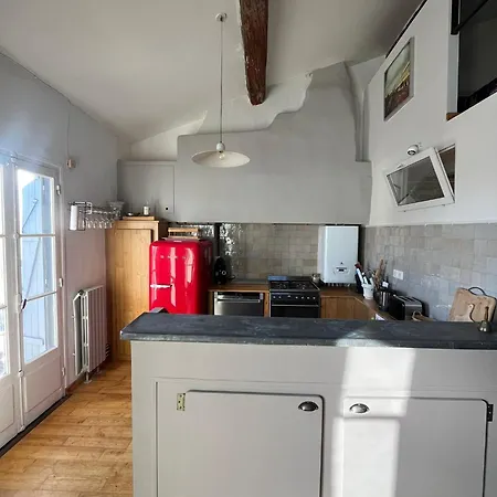 Lägenhet Le Petit Duplex Du Quartier-haut Sète